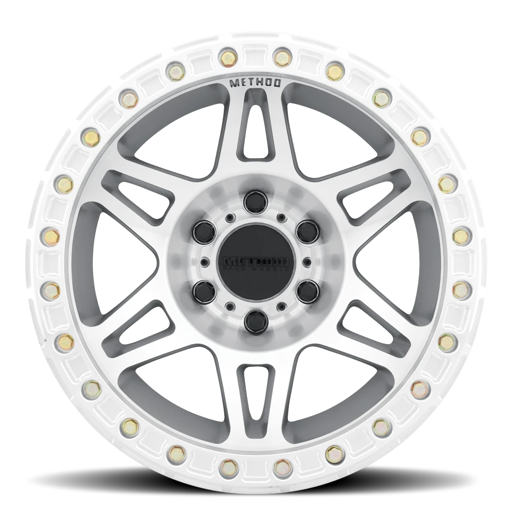 https://wheels.autosyncstudio.com/webp/Method/Beadlock_MR106_Machined_Clear-Coat_6-lug_0003.webp