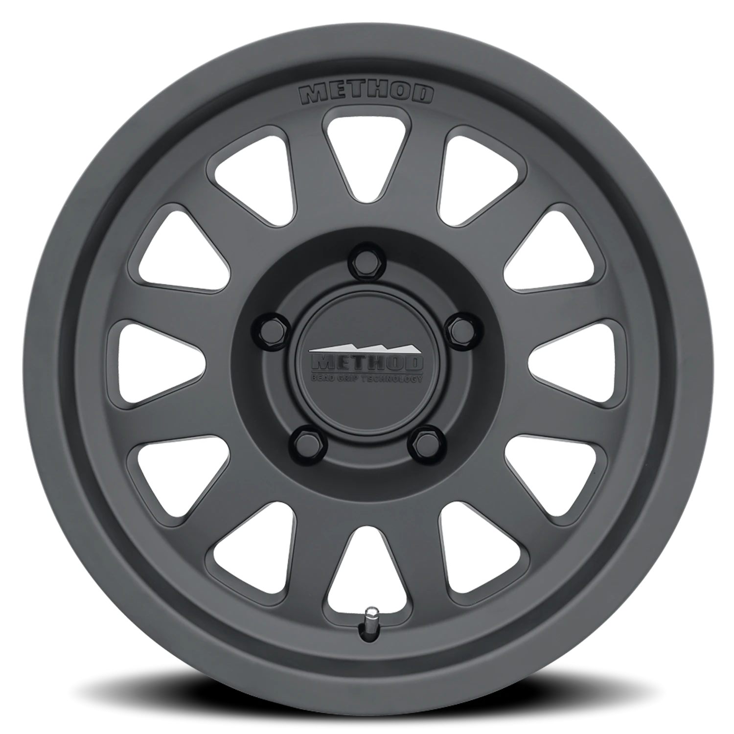 https://wheels.autosyncstudio.com/webp/Method/MR704_Matte_Black_5-lug_0003.webp