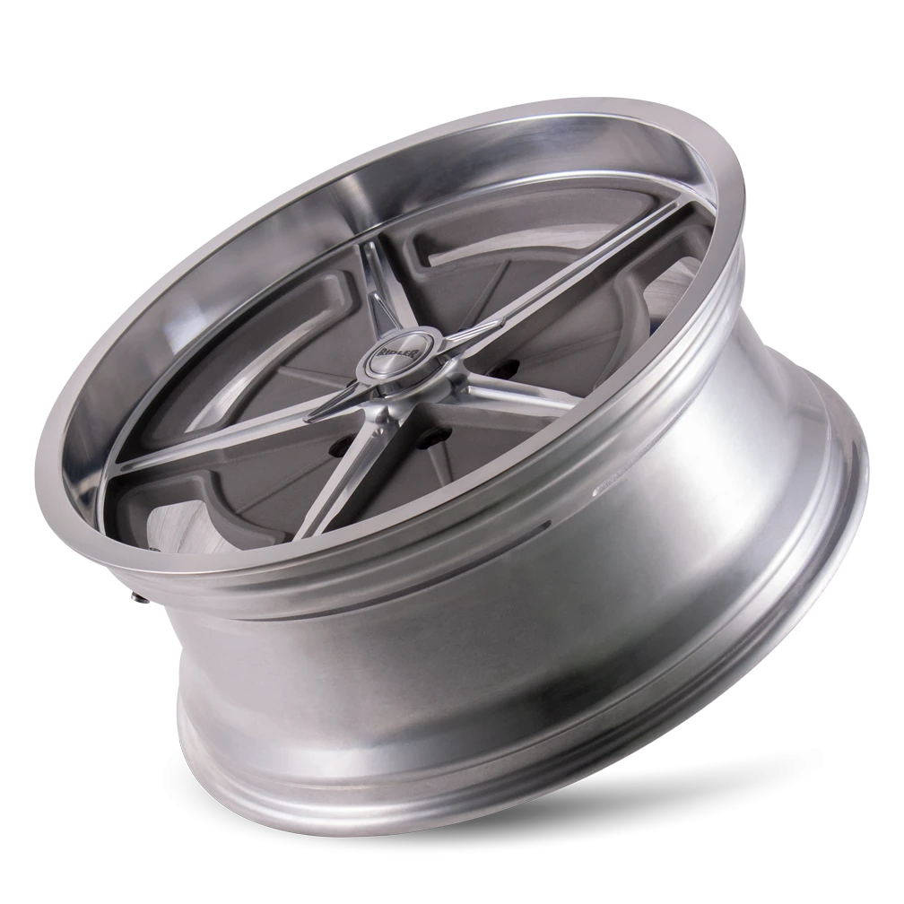 https://wheels.autosyncstudio.com/webp/Ridler/605_Machined_Silver_5-lug_0002.webp