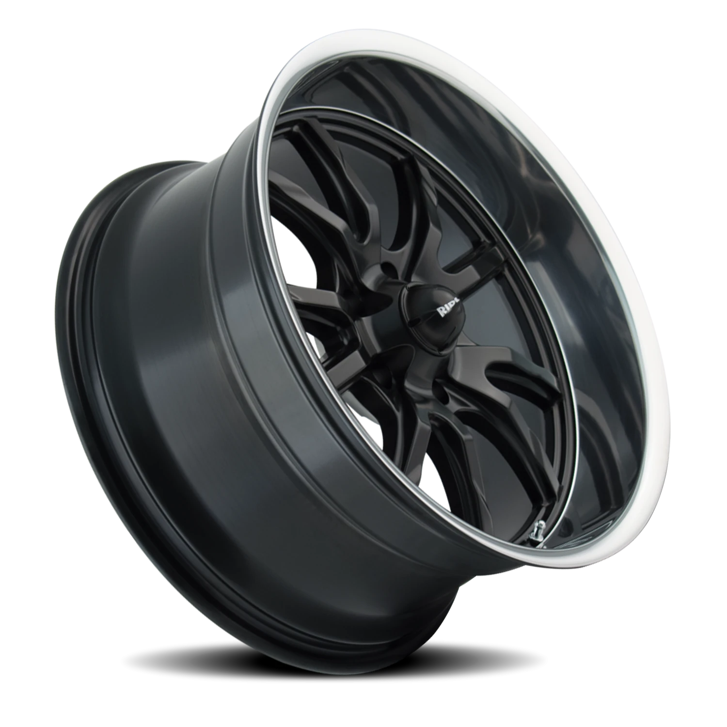 https://wheels.autosyncstudio.com/webp/Ridler/650_Matte_Black_Polished-Lip_5-lug_0002.webp