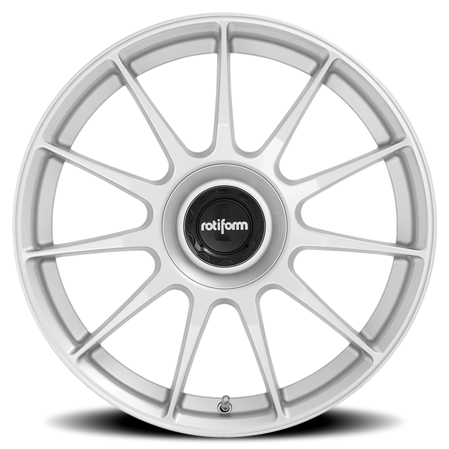 https://wheels.autosyncstudio.com/webp/Rotiform/DTM_Silver_0003.webp