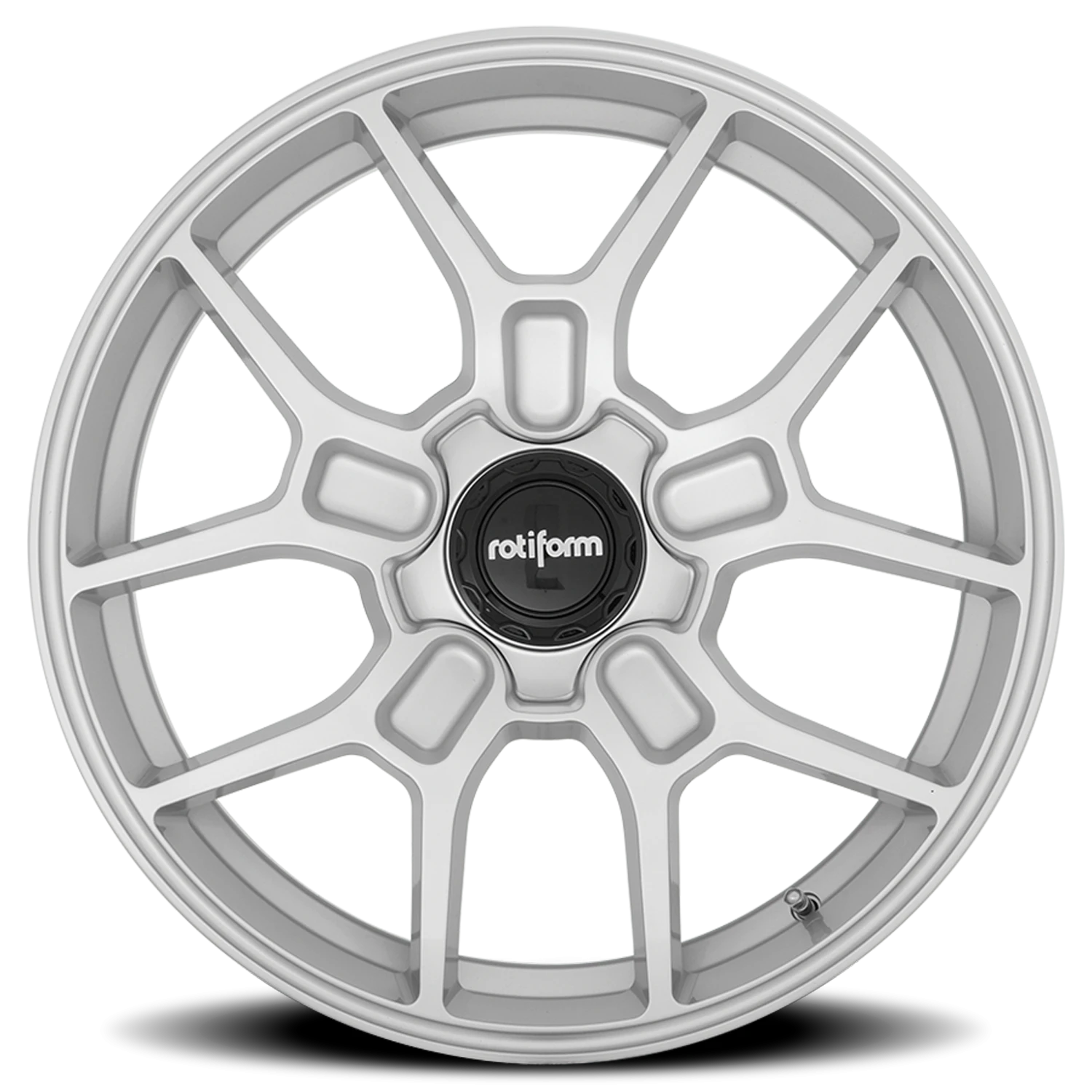 https://wheels.autosyncstudio.com/webp/Rotiform/ZMO_Silver_0003.webp